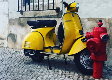 Vespa Jaune